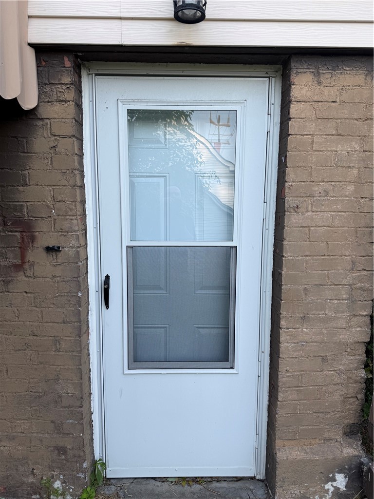 843 Delaware Ave — photo 4
