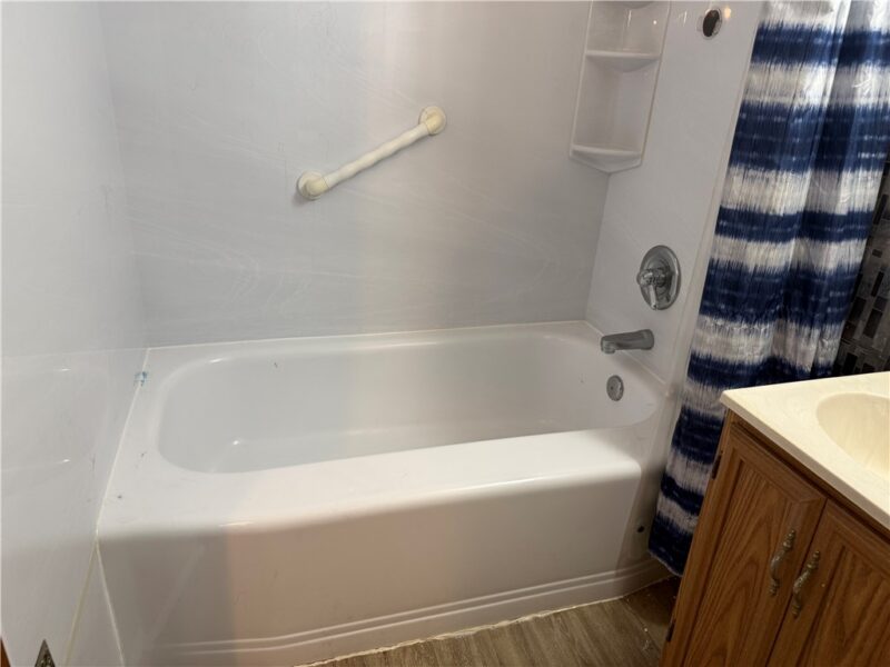 843 Delaware Ave — photo 8