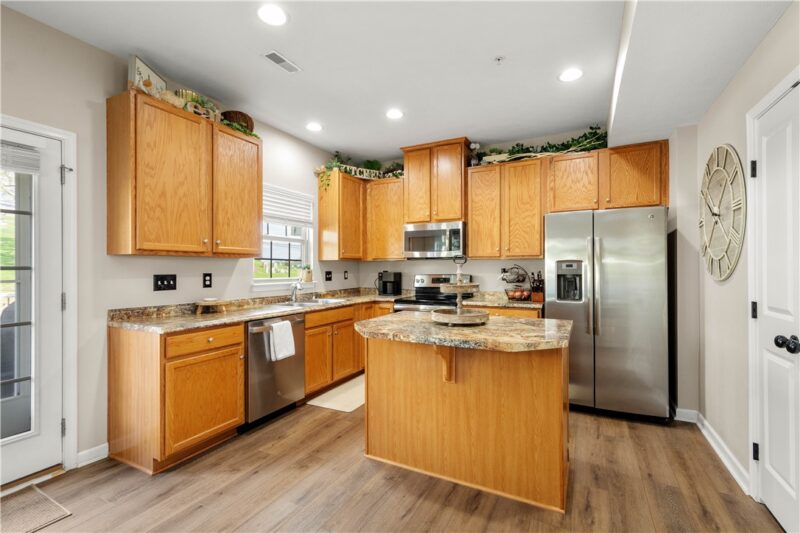 506 Aprilmae Way — photo 8