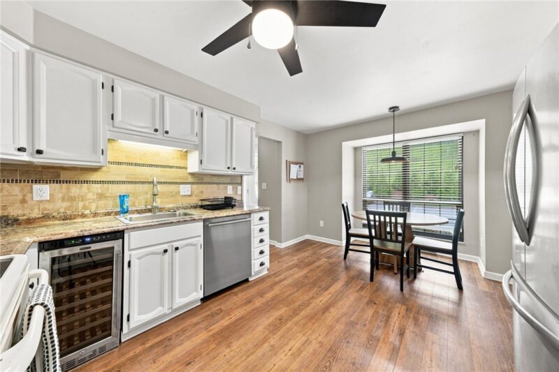 422 Edgetree — photo 8