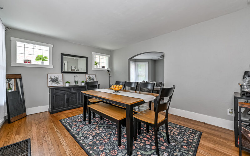 921 Baldwin STREET — photo 5