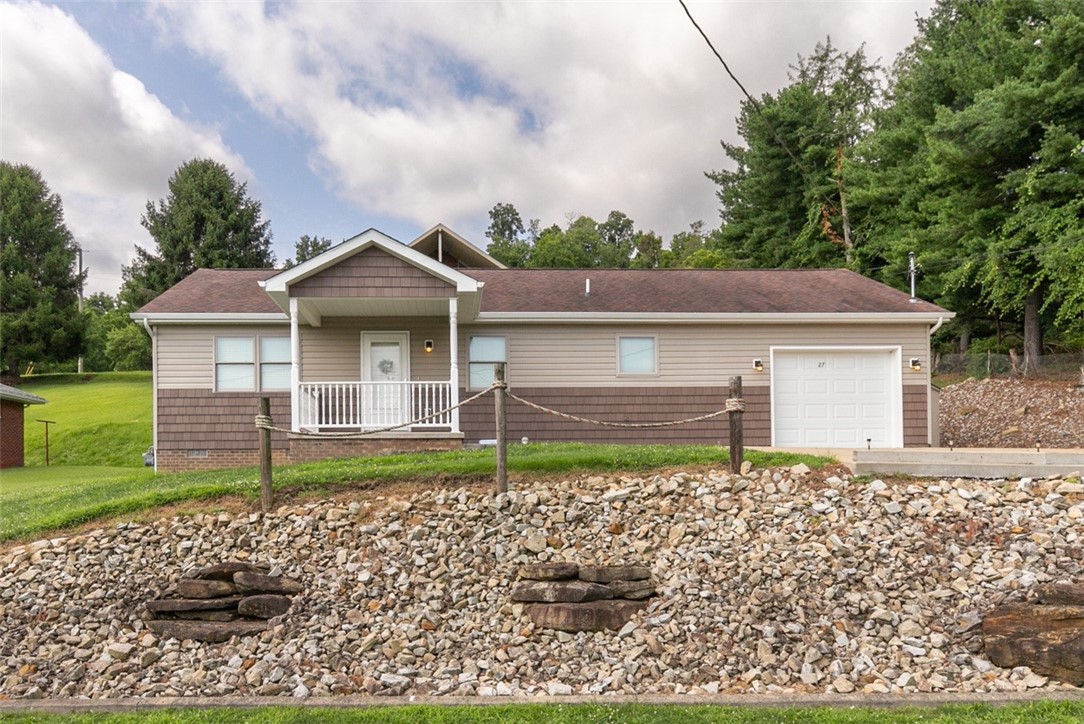 27 Mannina Avenue — photo 1