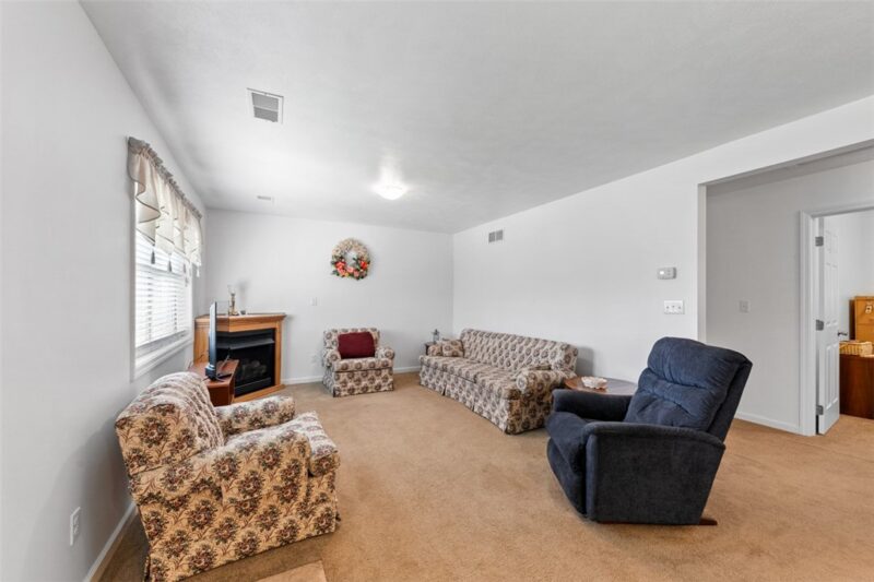 27 Mannina Avenue — photo 3