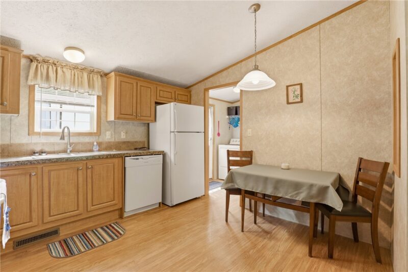 214 Griffie Road — photo 7