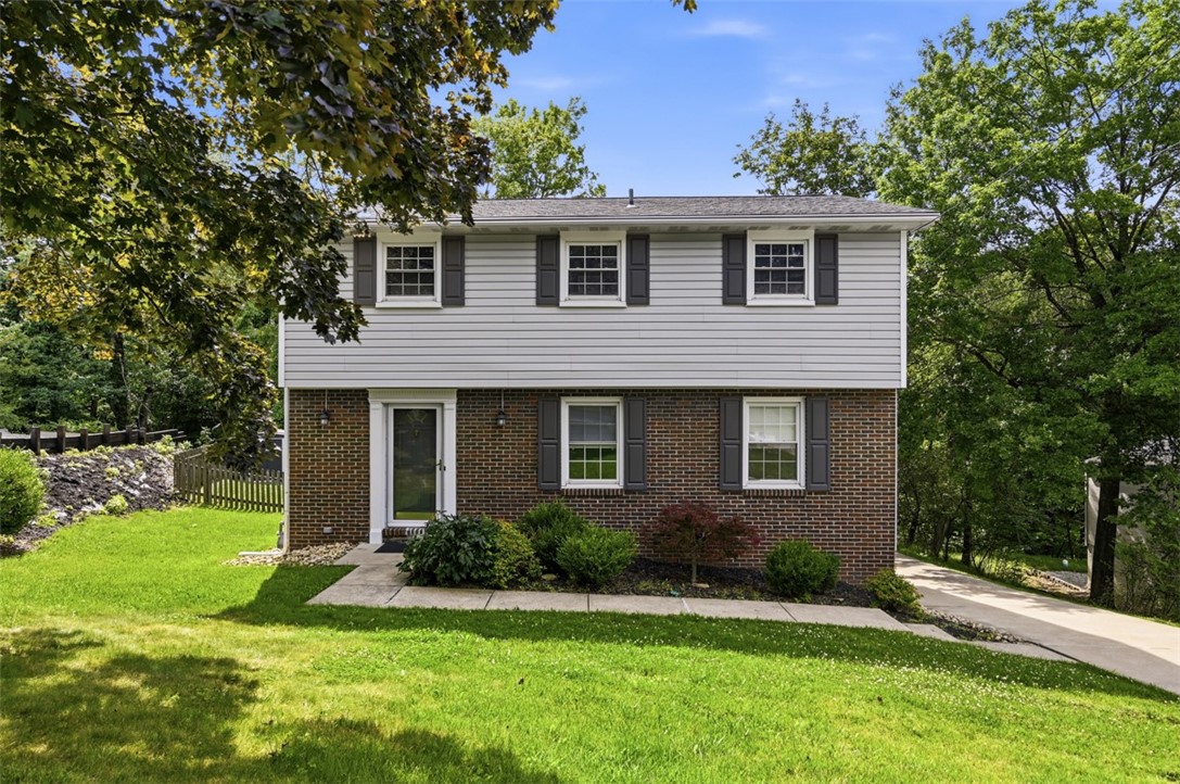 1446 Balsam Dr — photo 1