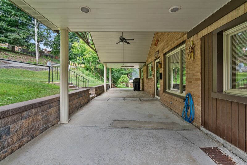 8 Norwich Ave — photo 2