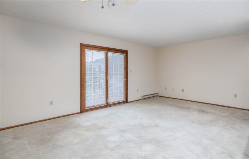 207 Clubhouse Dr — photo 3