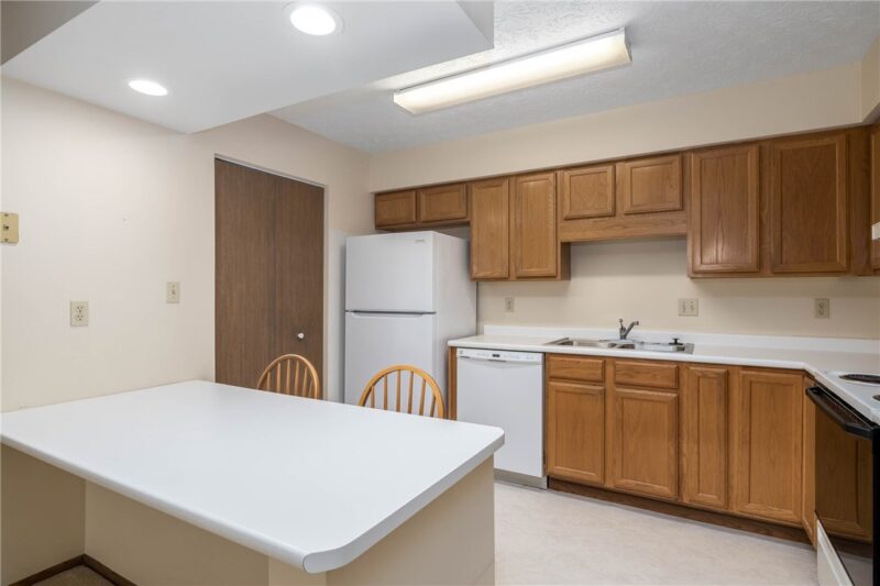 207 Clubhouse Dr — photo 5
