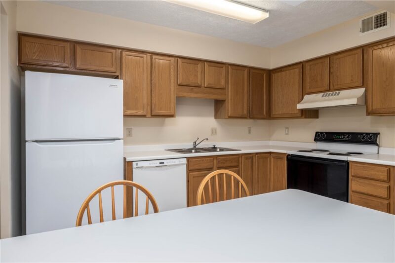 207 Clubhouse Dr — photo 6