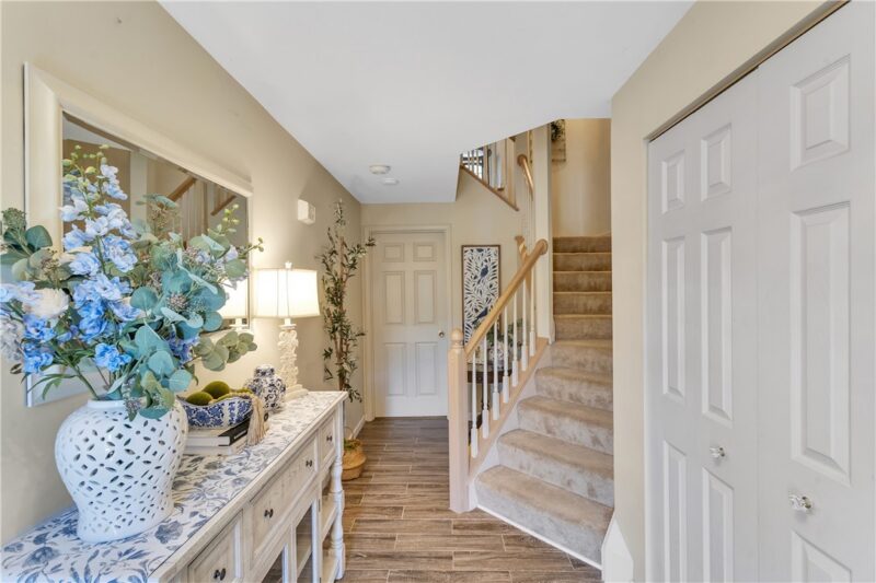 116 Hillvue Dr — photo 3