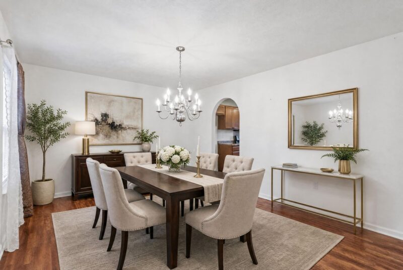 304 Maplewood LANE — photo 3