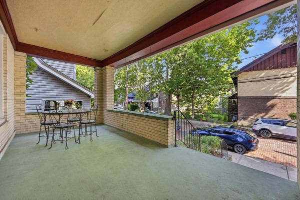 432 Lamar Ave — photo 2