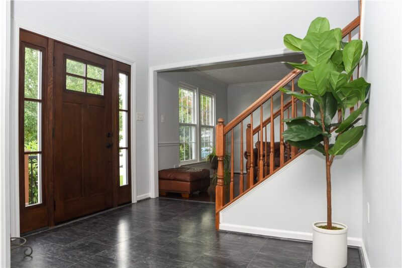 175 Valley View Dr — photo 3
