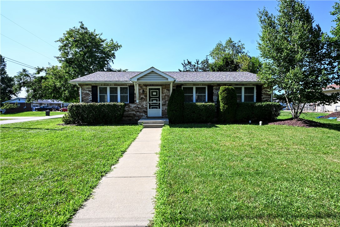 217 Vernon Ave — photo 1