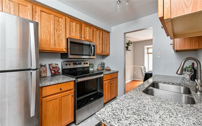 302 Elm Ct — photo 6