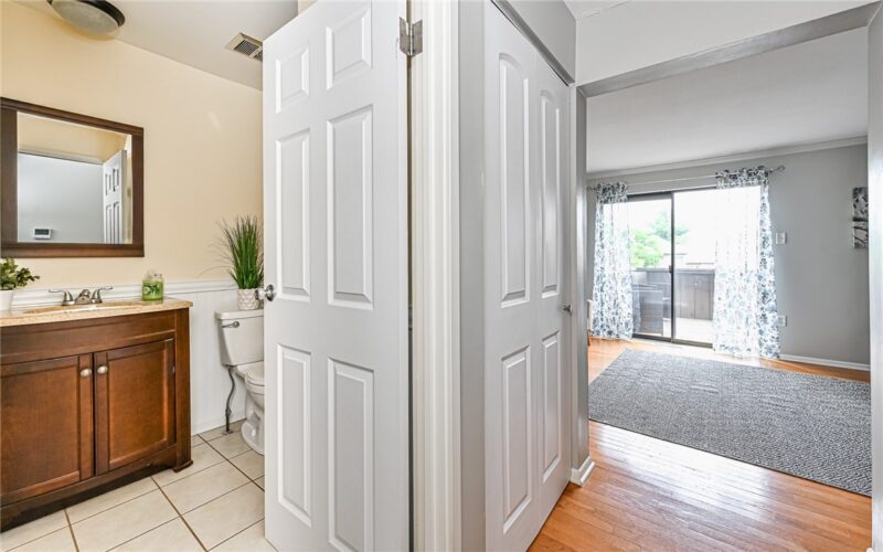 302 Elm Ct — photo 8