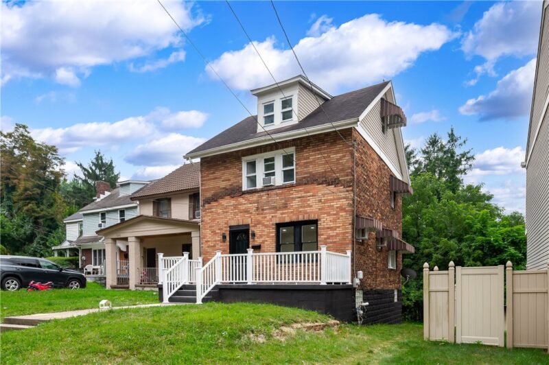 7258 Campania Avenue — photo 2