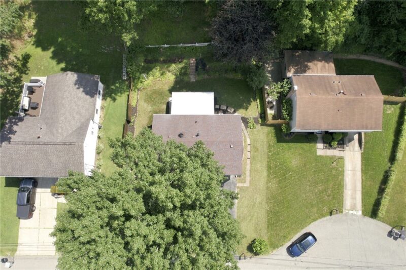 1613 Shawmut Dr — photo 3