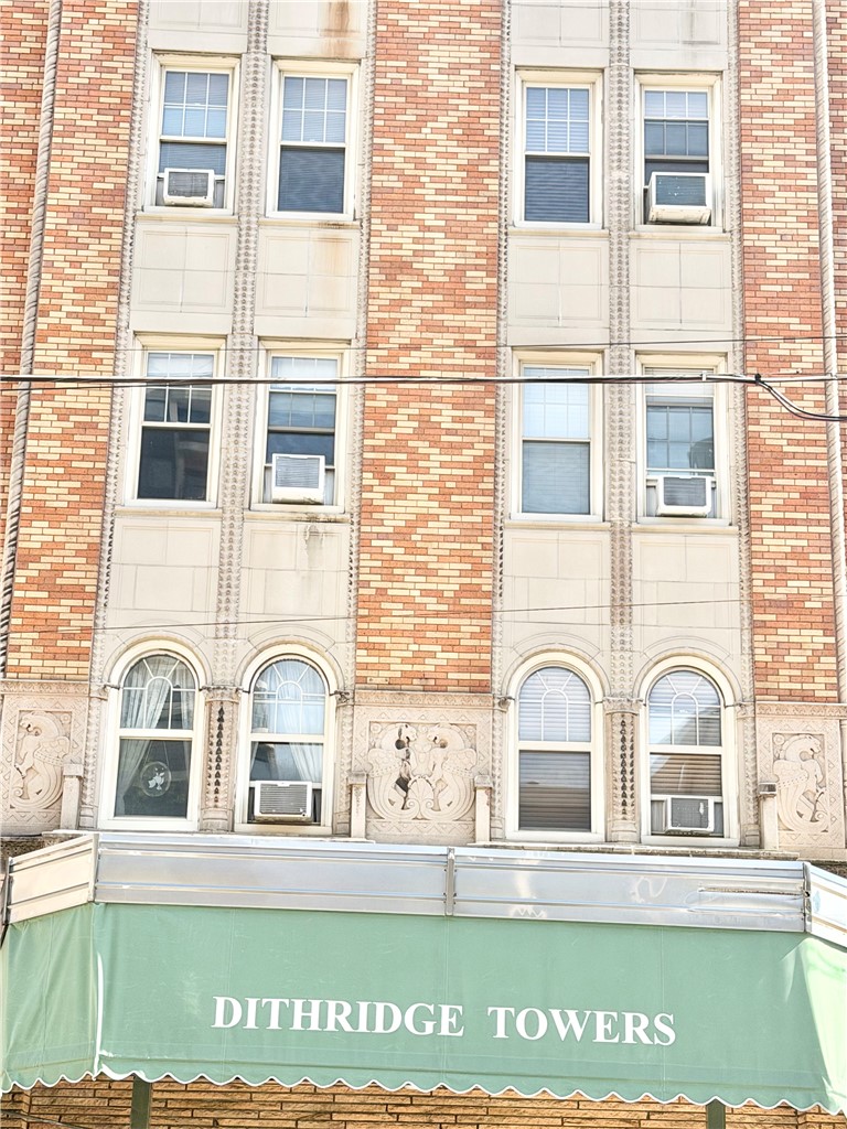 144 N Dithridge St 1 — photo 2