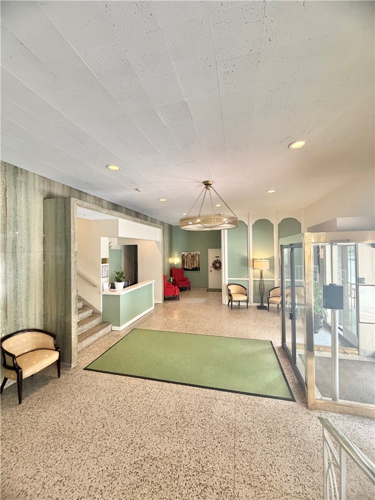 144 N Dithridge St 1 — photo 3
