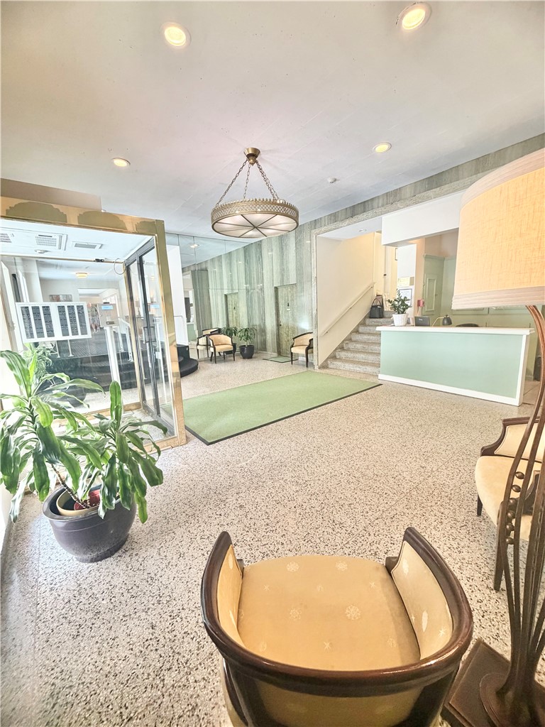 144 N Dithridge St 1 — photo 4
