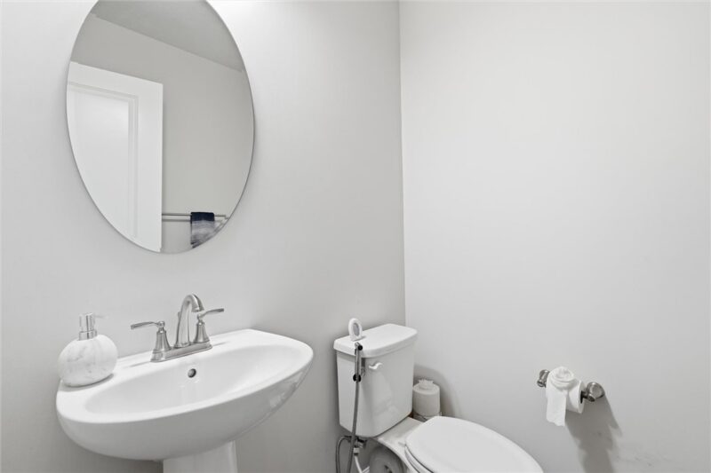 1005 Wellington Ct. — photo 5