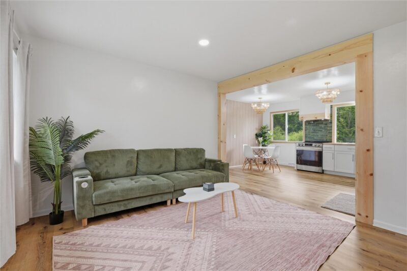 2251 Mercer West Middlesex Rd — photo 2
