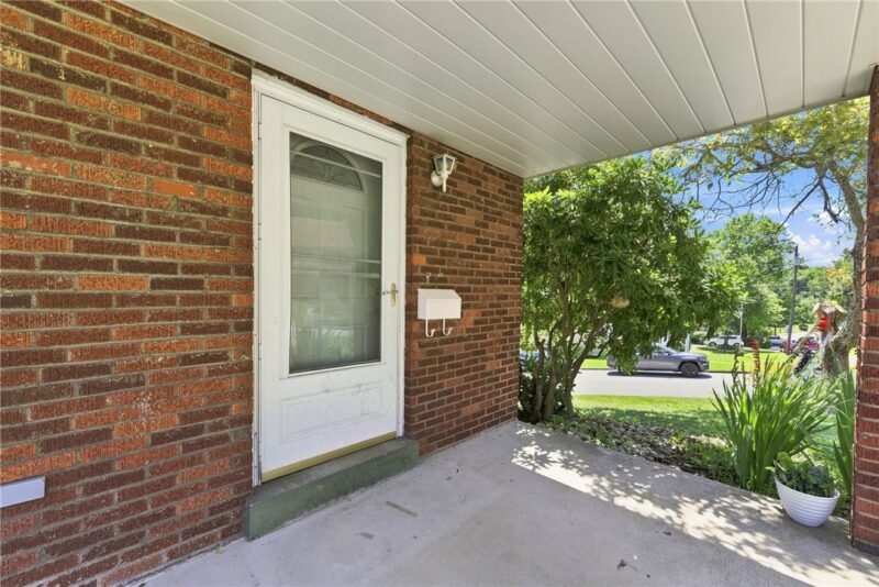 86 Glenview Ave — photo 3