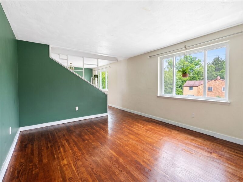 86 Glenview Ave — photo 5