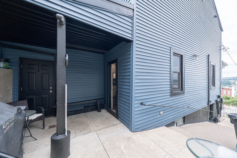 952 Herron Avenue — photo 2