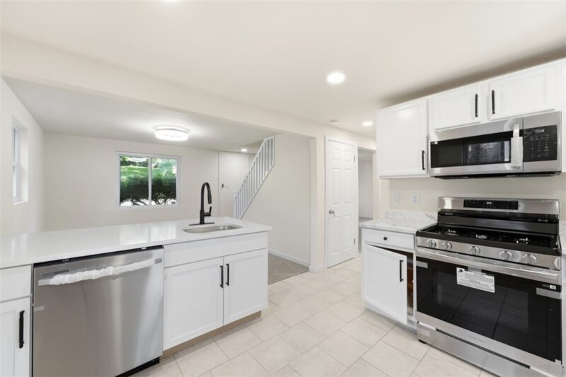 12022 Harvard Drive — photo 8