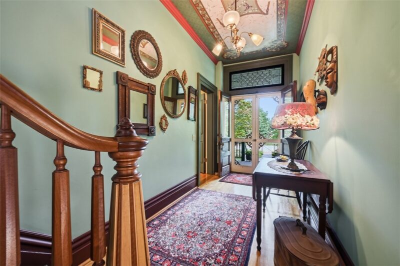 402 Peebles Street — photo 8