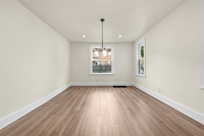 480 Fair Ave — photo 8