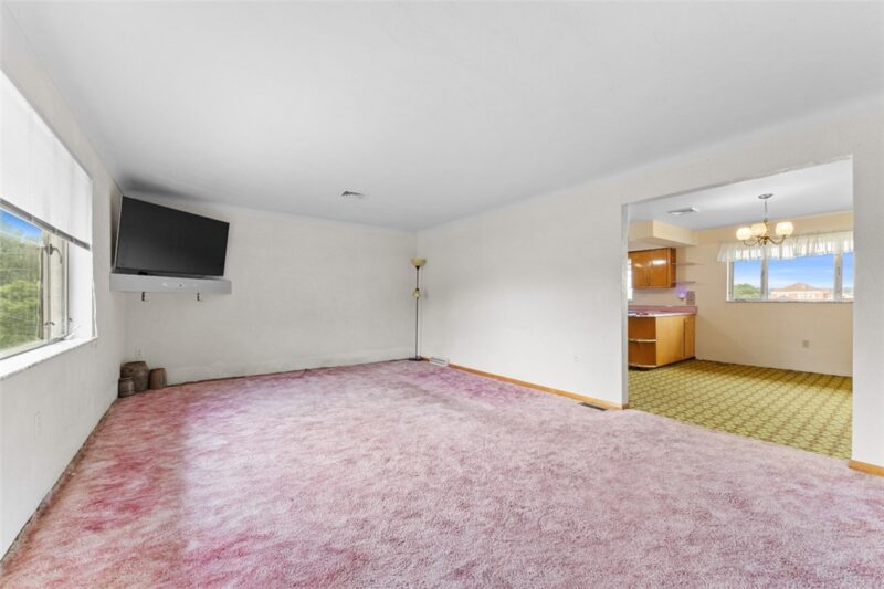 1522 Oak St — photo 5