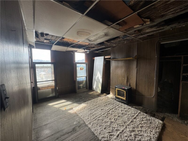 1881 Noble St — photo 7