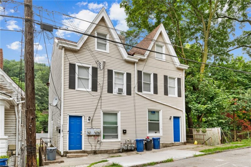910 Smithton Ave — photo 2