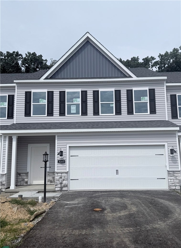3203 Maple Crest Court — photo 1