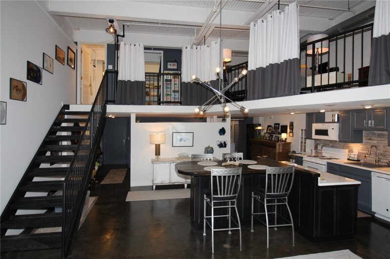 2250 Mary Street 214 — photo 3