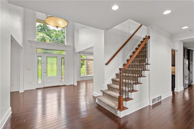 2183 Grandeur Dr. — photo 2
