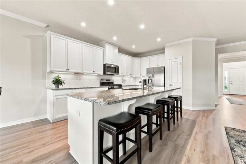 114 Greystone Drive — photo 3