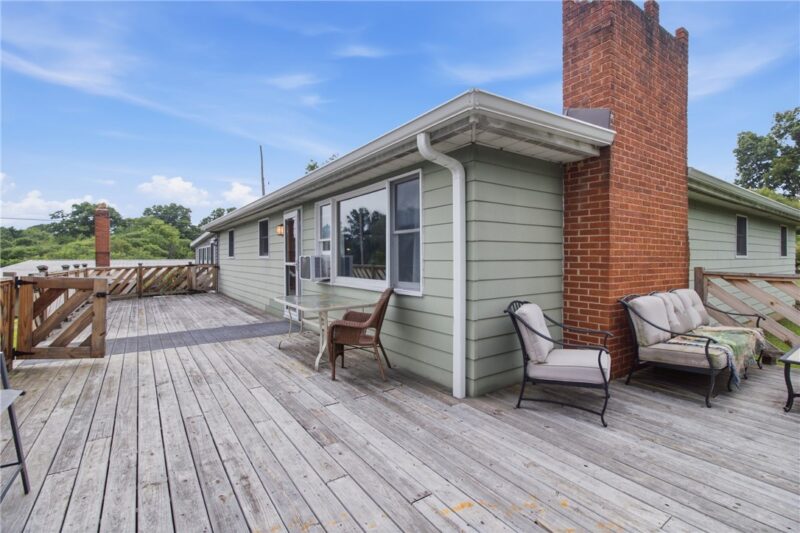 636 Brush Creek Rd — photo 3