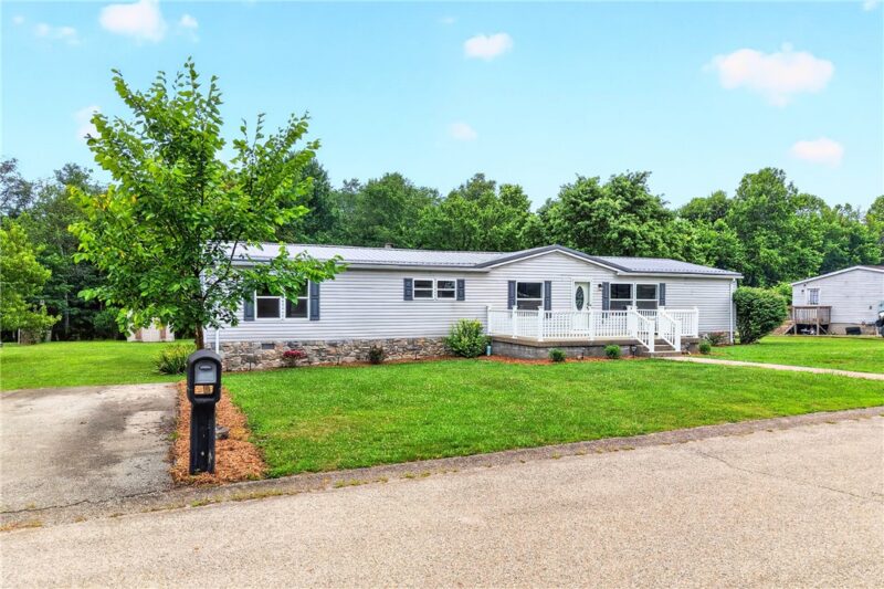 218 Florence Dr — photo 3
