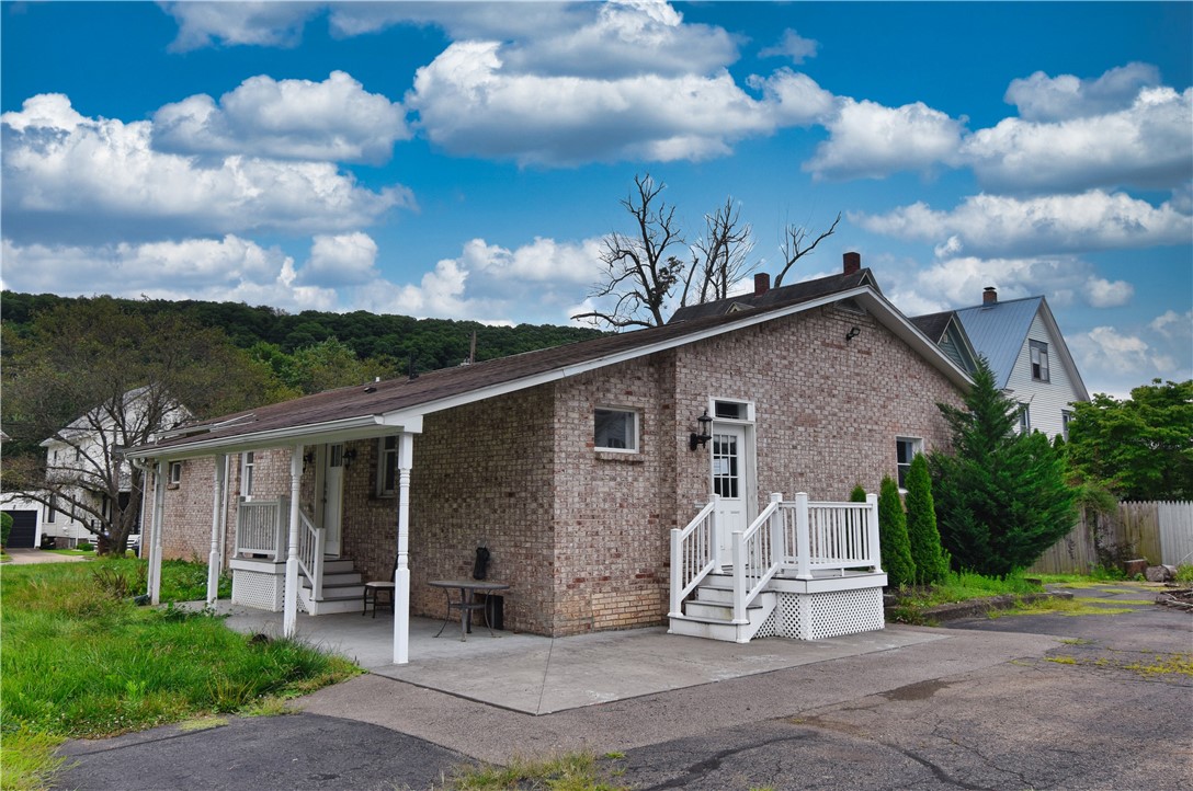 545 Elk Street — photo 1