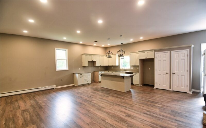 545 Elk Street — photo 4