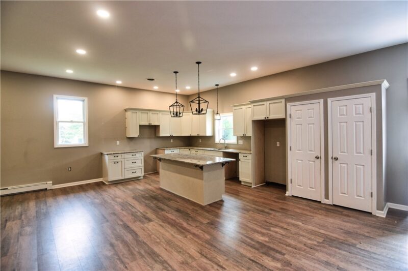 545 Elk Street — photo 5