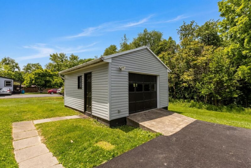283 Center Grange ROAD — photo 2