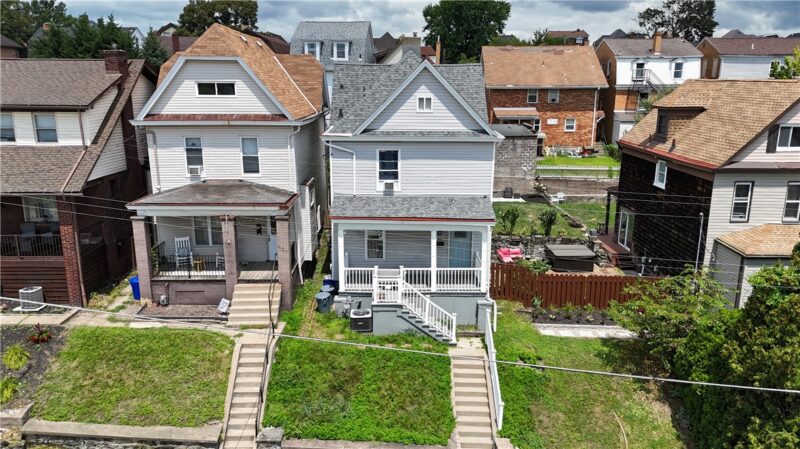 303 Kathleen — photo 2