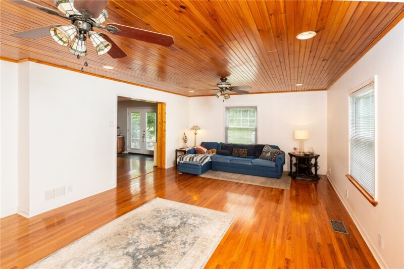 3745 Bakerstown Rd — photo 8