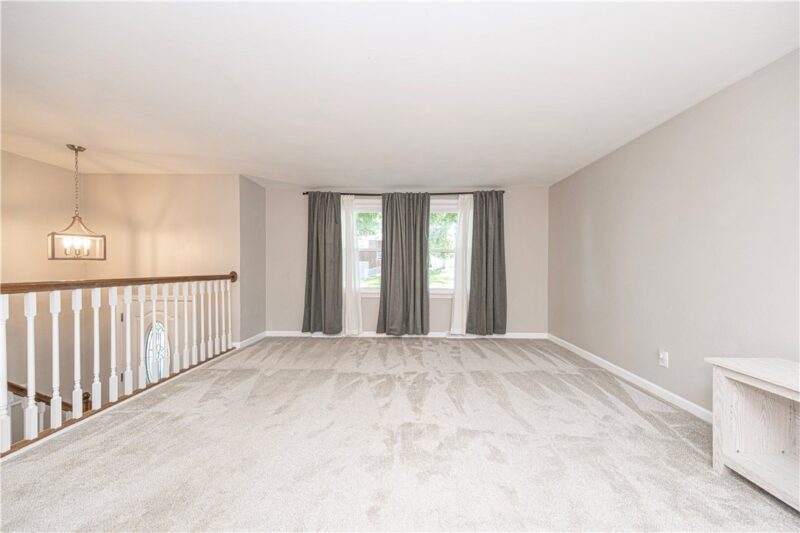 419 Old Hickory Drive — photo 2