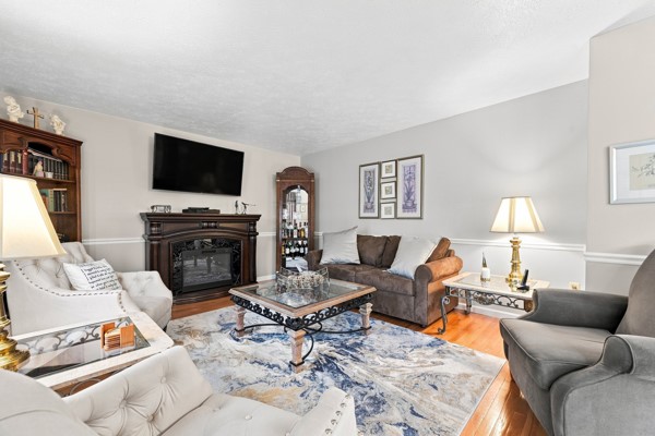 4004 Orchard Circle — photo 7